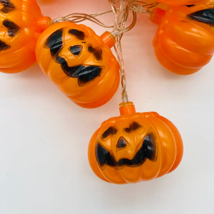 Halloween Lichterketten Geist, Totenkopf, Kürbis