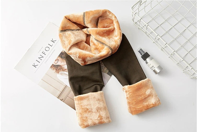 Wärmende Leggings in Strumpfhosen-Optik